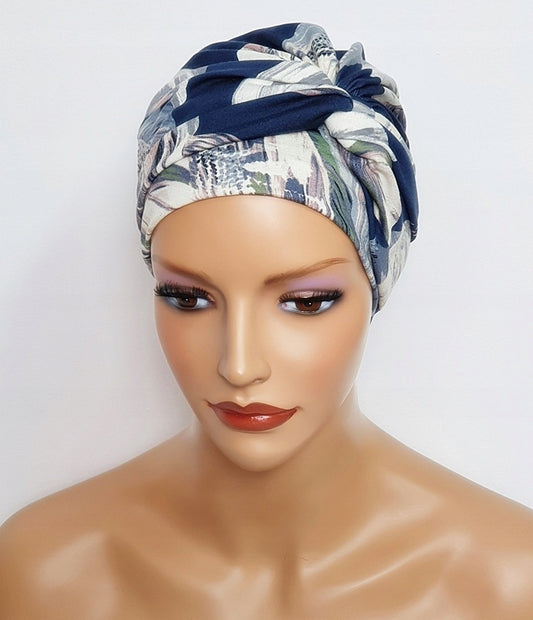 Turbante oncológico verano de Eva Design en colores tropicales, ideal para comodidad y estilo en días soleados